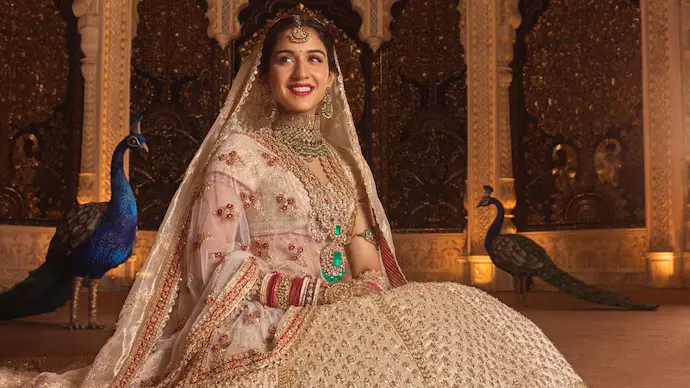 heading image blog radhika merchant bridal makeup