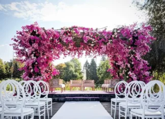 Burgundy in Weddings: Modern Wedding Decor Ideas modern wedding decor unique wedding decor