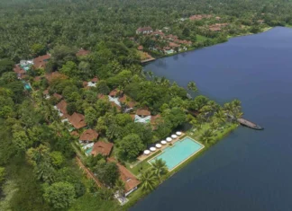 Dreamy Destination Wedding at Kumarakom Lake Resort, Kerala kumarakom lake resort