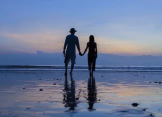 5 Promises for Your Partner on This Promise Day! Promise Day