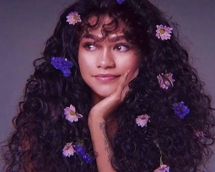 feature - 2025-02-20T124959.494 curly hair