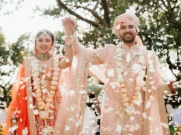 Jaw-Dropping Varmala Designs in 2025 for Your Big Day! varmala designs