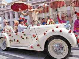 DIY Wedding Car Decoration: Flowers, Ribbons & More! Wedding Car Decoration