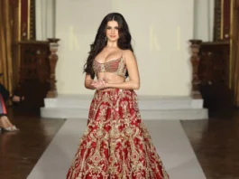 Tara Sutaria Glams It Up on Kalki’s First Standalone Show Tara Sutaria