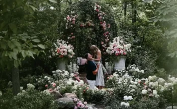 Propose Day Special: 10 Most Unique Ways to Propose to Her Propose Day